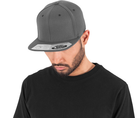 110®  FITTED SNAPBACK