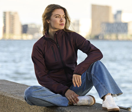 WOMENS STRETCH FLEECE